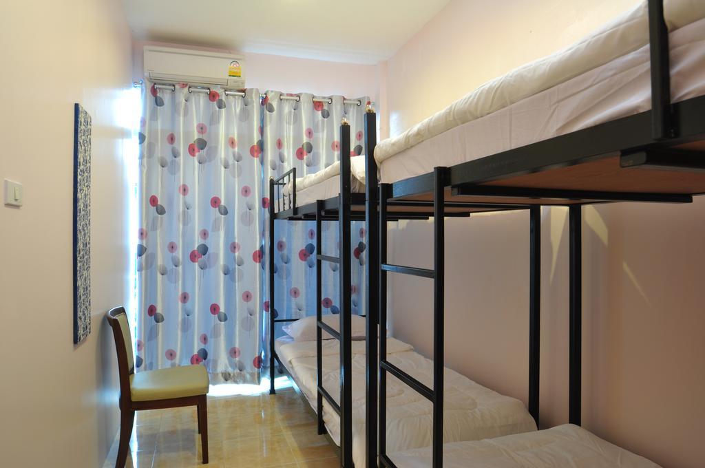 Orchid Hostel Bangkok Extérieur photo