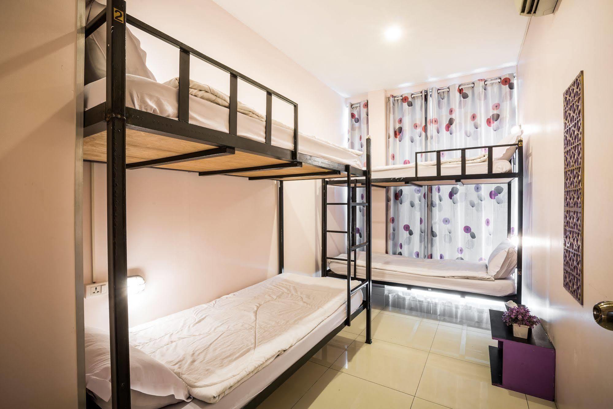 Orchid Hostel Bangkok Extérieur photo